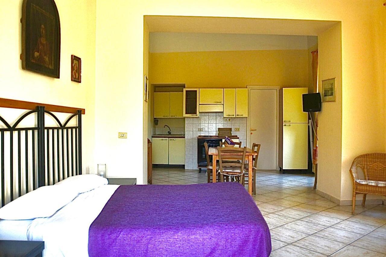 Villino Castellano Apartments Meta Exterior foto